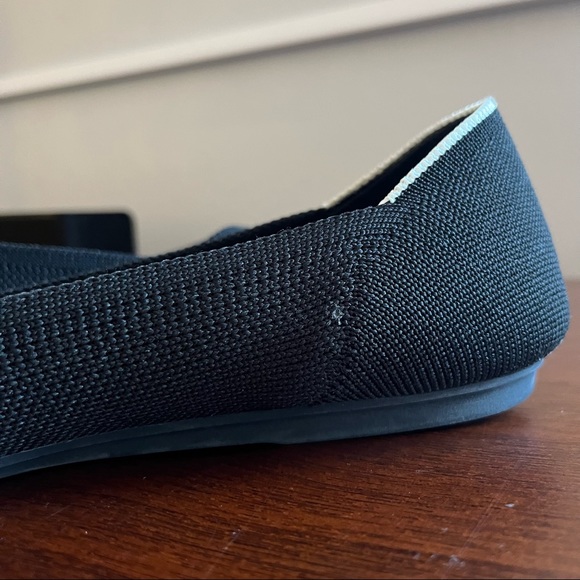 Retired ROTHY’S Size 9.5 Black Ballet Flat Round Toe w WHITE HALO Sustainable - Picture 7 of 7